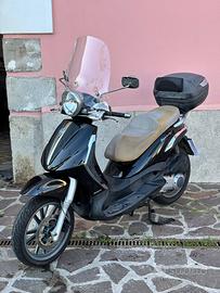 Piaggio Beverly 300 Tourer