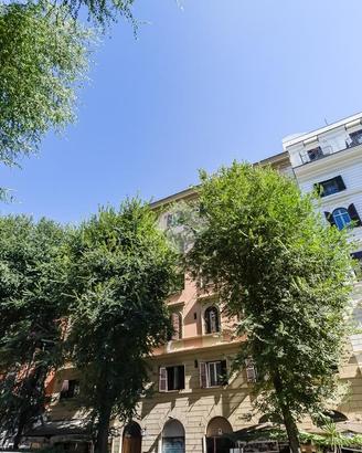 2 LOCALI A ROMA