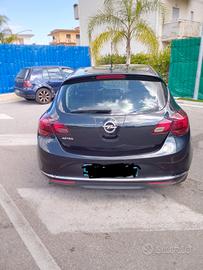 Astra j 1400 turbo 120cv GPL.