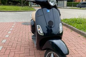 Vespa lx50