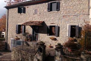 Casale in pietra