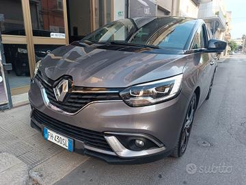 Renault Scenic 1500 dCi 110 CV LIMITED BOSE 0 KM M