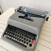 macchina da scrivere vintage studio 44
