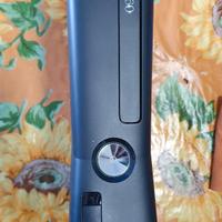 Xbox 360 250gb con accessori e giochi vari