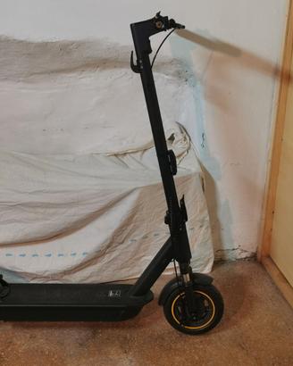 Monopattino Elettrico Aovo Pro Esmax 500