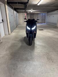 Yamaha Max