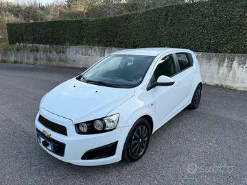 Chevrolet Aveo 1.2 Benzina NEOPATENTATI-Navigatore