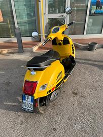 Vespa gts 300