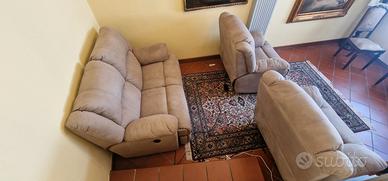Divano e poltrone alcantara reclinabili elettriche