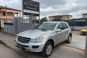MERCEDES ML320-GANCIO TRAINO