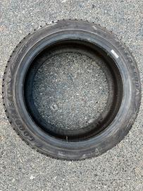 Pneumatico invernale good year