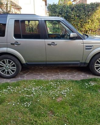 LAND ROVER Discovery 4  3.0 TDV6 HSE 7 pax - 35qli