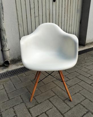8 sedie Charles e ray eames 