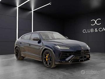 Lamborghini Urus Urus 4.0 V8 Performante auto Akra