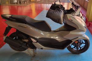 Honda scooter moto 125cc pcx