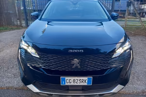 Peugeot 3008 1.5 HDi 131cv Automatica TAGLIANDATA