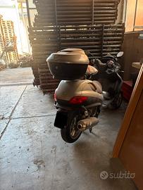 Piaggio mp3 500