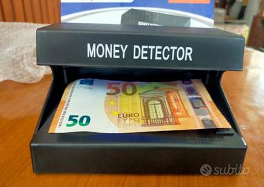 Rilevatore di banconote false 