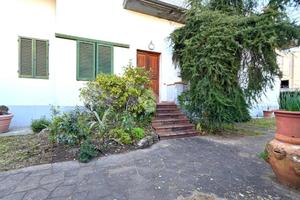 CASA INDIPENDENTE A PISTOIA