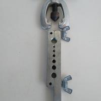 Cartellatrice flangiatubi 