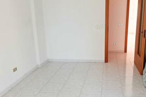 3 Camere + cucina + servizio + posto auto