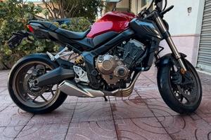 HONDA CB650R (2020) 35kW- Gommata nuova