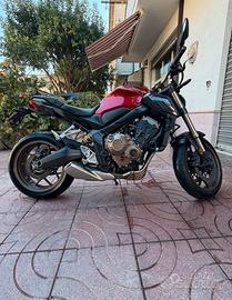 HONDA CB650R (2020) 35kW- Gommata nuova
