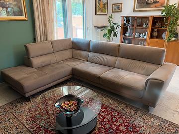 Divano soggiorno “Divani&Divani by Natuzzi” Lieto
