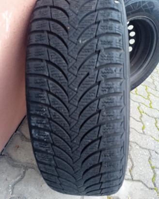 4 cerchioni acciaio  + 4 gomme 50% invernali