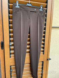 pantaloni stretti