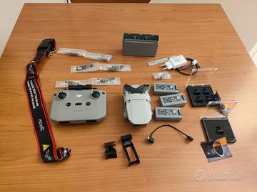 Drone Dji Mini 2 Fly More Combo con accessori