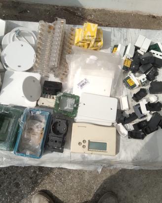 Materiale per elettricisti