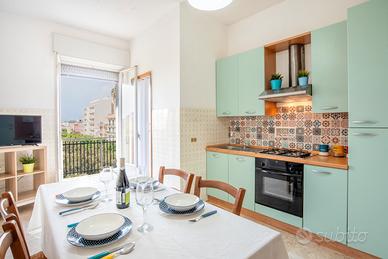 Casa del Corso in Centro POZZALLO 50m Spiaggia