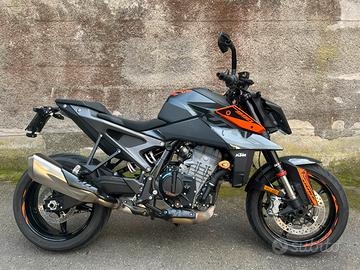 KTM 990 Duke (2024)