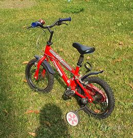 Bicicletta bambini Cars con rotelle