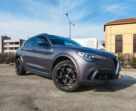 Alfa Romeo Stelvio 2.9 Bi-Turbo V6 510 CV AT8 Quad
