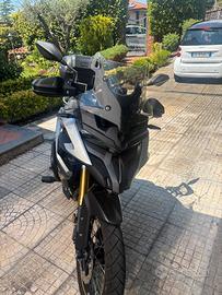 MOTO  VOGE