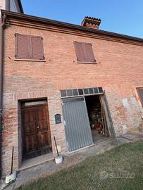 Casa indipendente di 190 m² con 5 locali a Ferrara