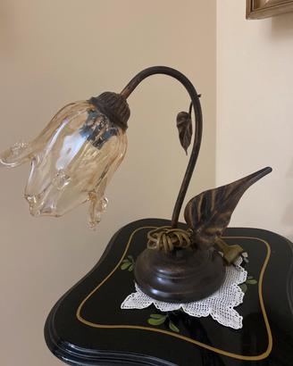 lampada da tavola in vetro e rame