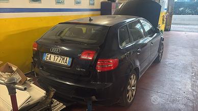 audi A3 1.6 motore. fuso. 