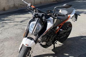 Duke 125 2018