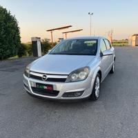 Opel Astra 1.4 16V Twinport 5 porte Club