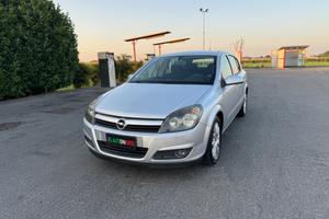 Opel Astra 1.4 16V Twinport 5 porte Club