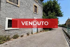 RUSTICO A SOMMACAMPAGNA