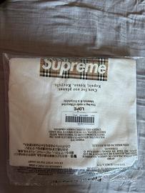 T-SHIRT SUPREME BOGO X BURBERRY