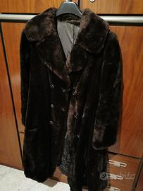 Cappotto donna nero in finta pelliccia