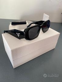 Occhiali da sole Prada