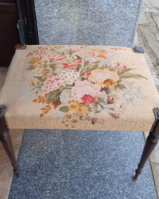Sgabello / poggiapiedi vintage
