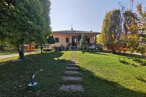 Villa singola Sanguinetto [cod. rif 51VRG]