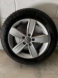 Cerchi originali Volkswagen + pneumatici invernali